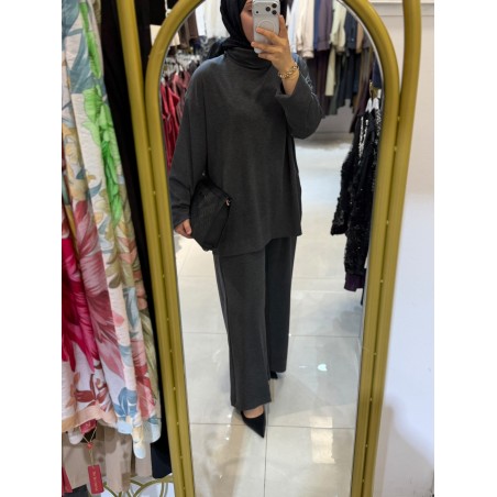 Linda pantolunlu takım